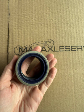 0011618560 Сальник CLAAS 0011618560 Сальник CLAAS