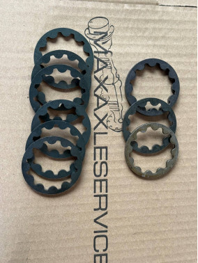 81877044 Шайба CASE