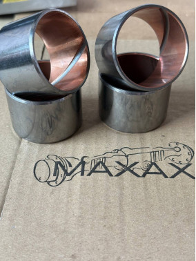 85805988 Втулка CASE