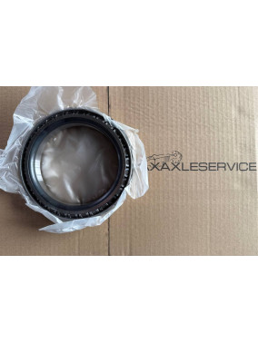 87303827 Підшипник ступиц CASE