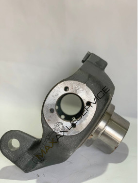 212.06.702.18 Кулак поворотний правий DANA